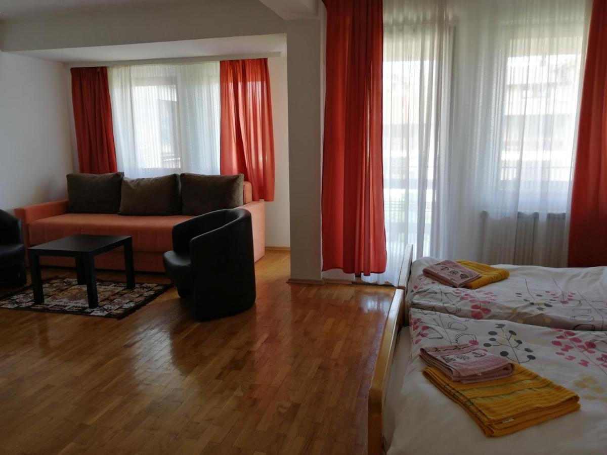 Filip Apartments Охрид Екстериор снимка