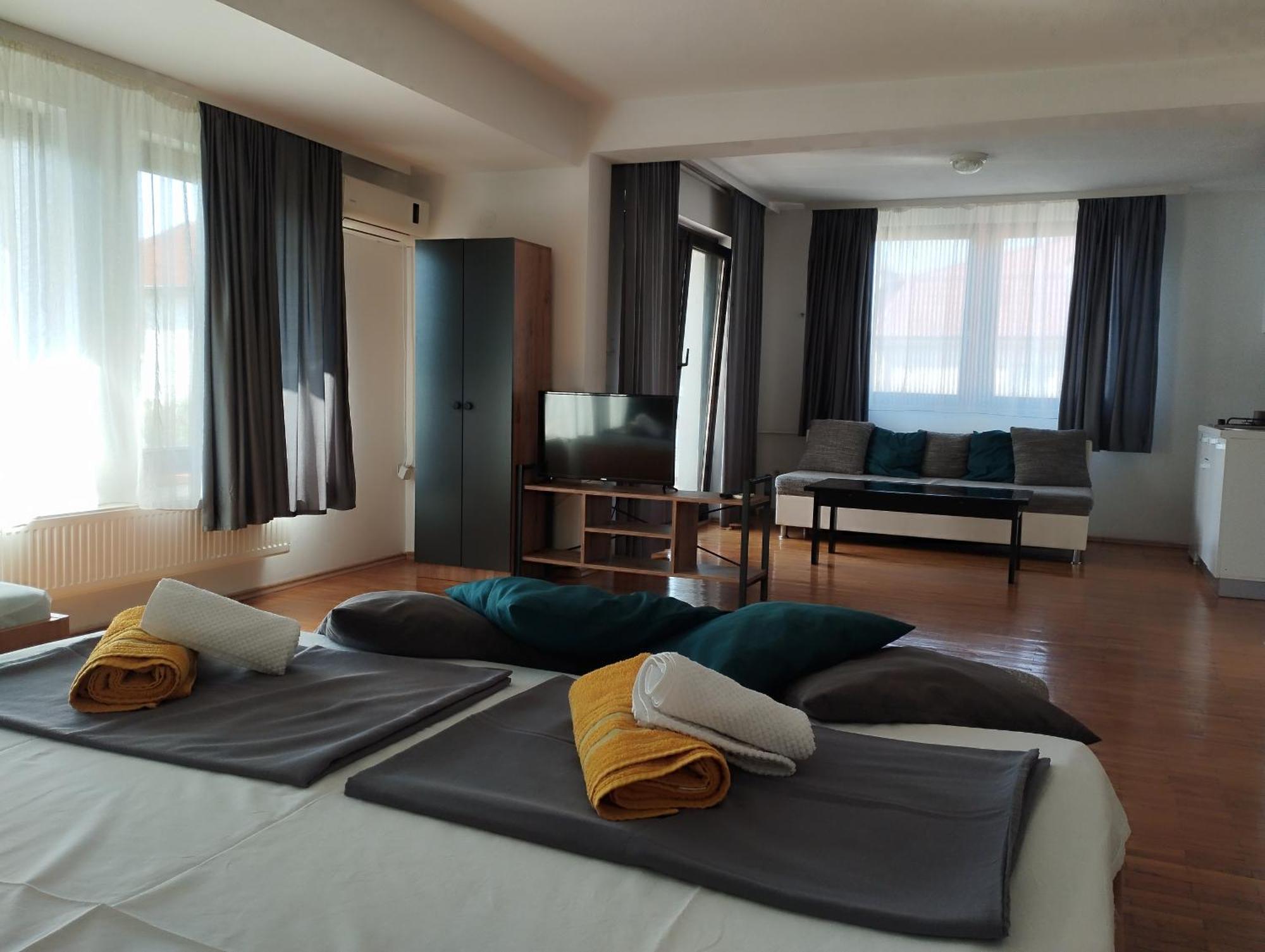 Filip Apartments Охрид Екстериор снимка