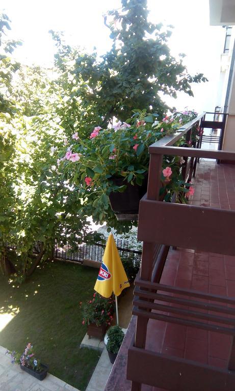 Filip Apartments Охрид Екстериор снимка